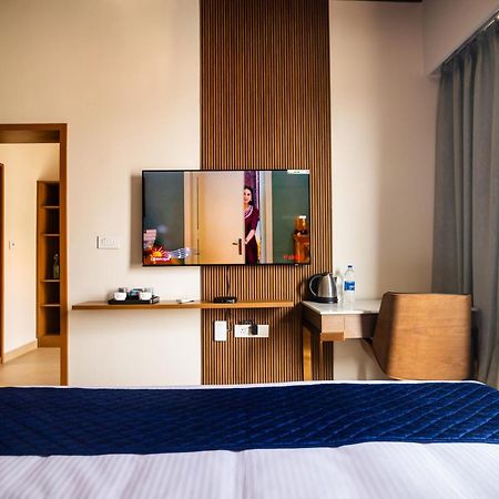 Ananthyam Resort By Anukulas เยลาคีรี ภายนอก รูปภาพ