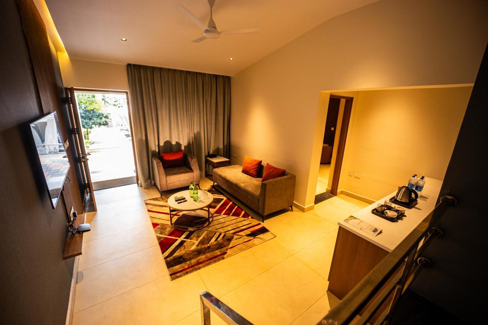 Ananthyam Resort By Anukulas เยลาคีรี ภายนอก รูปภาพ