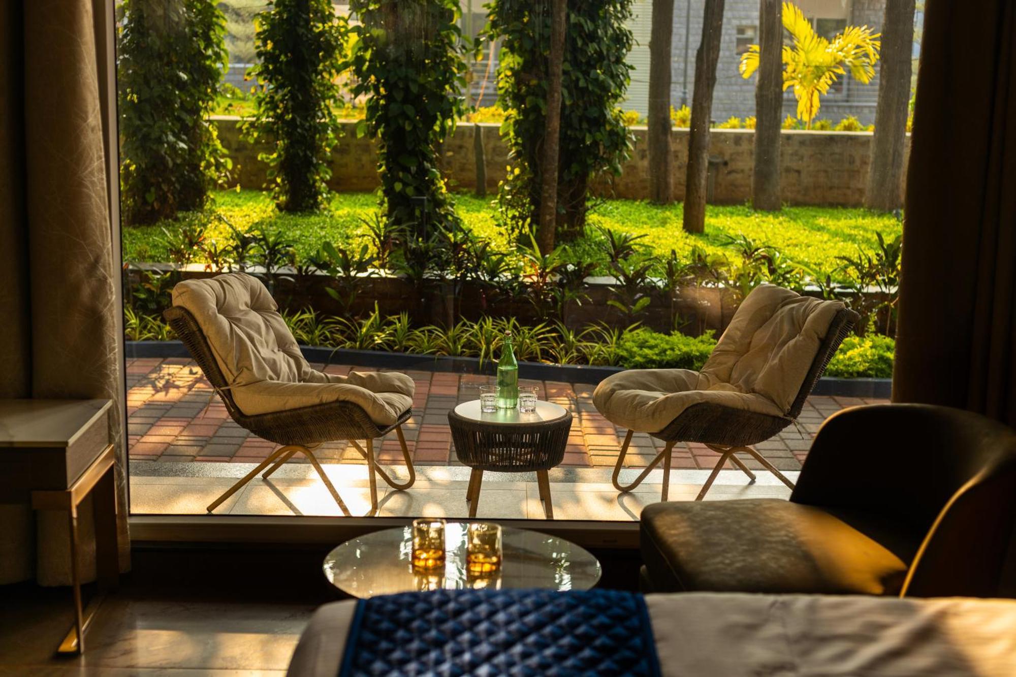Ananthyam Resort By Anukulas เยลาคีรี ภายนอก รูปภาพ